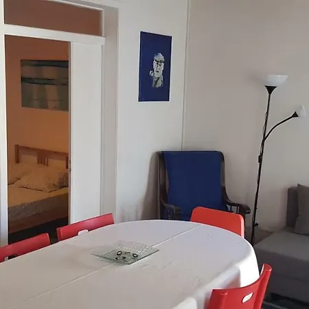 Apartment In Historic Lissabon