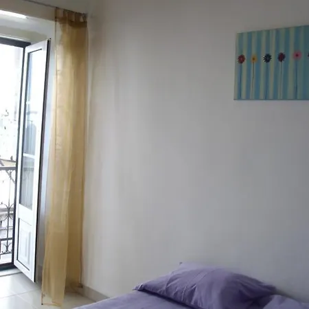 Apartment In Historic Lisbon